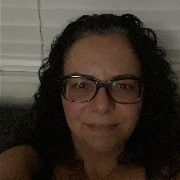 Meet your Posher, Susana - Picture 1 of 1